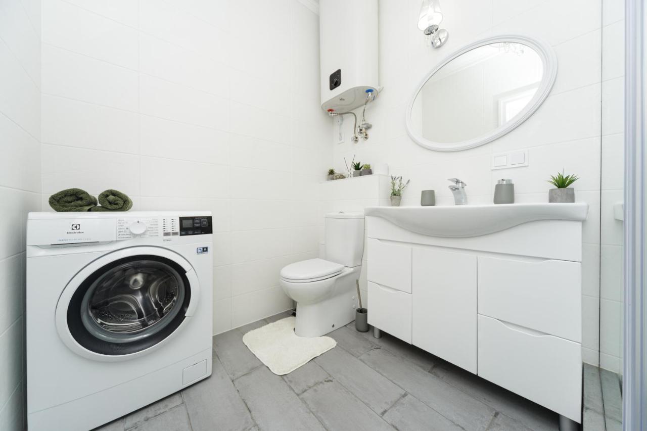 Luxury Apartments Park Fontanov نهر فونتانكا المظهر الخارجي الصورة